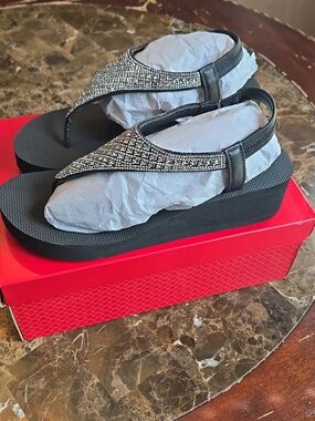 Kelly& Katie Shimmer Black Toe-Post Sandals with Rhinestone T-Strap